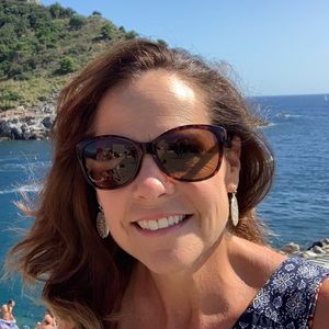 Meet your Posher, Amy